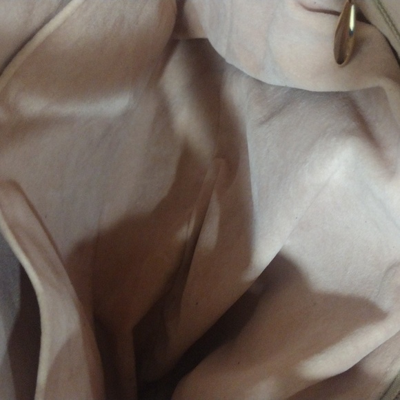 Samantha Thavasa Deluxe Pink Genuine Leather Shoulder Bag - Adjustable Strap - Picture 6 of 11